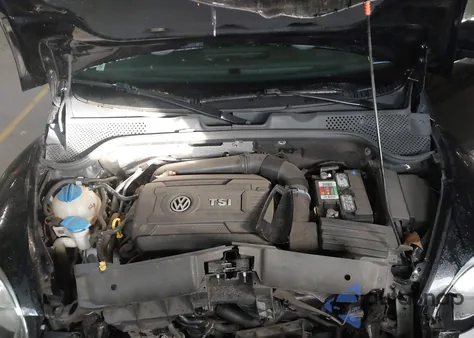 2014 Volkswagen Beetle 1.8T Entry из США, поврежденный, VIN 3VWF17AT9EM638645